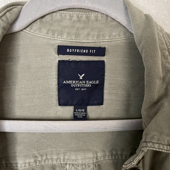 American Eagle - Green Button Up - Picture 3 of 3